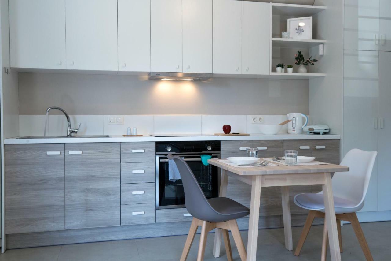 Sti Chora Apartments Lefkada City Bagian luar foto